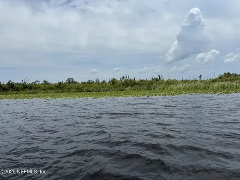6001 Bird Island Drive Lady Lake FL 32159