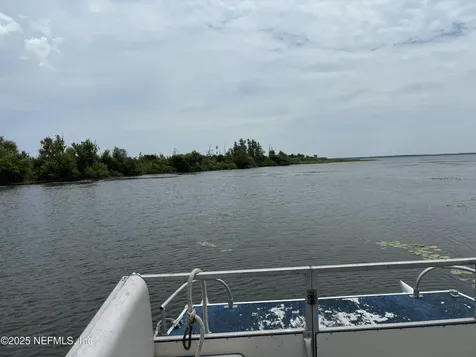6001 Bird Island Drive Lady Lake FL 32159