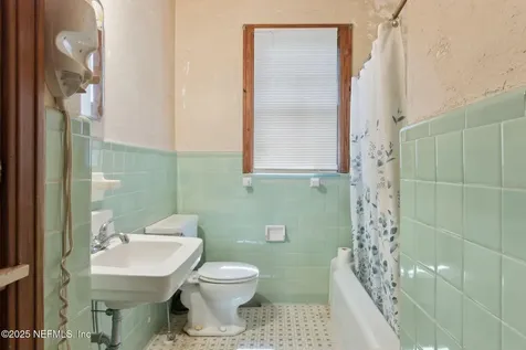 2743 Chelton Road Jacksonville FL 32216