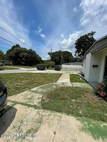 8929 Macarthur Court S Jacksonville FL 32216