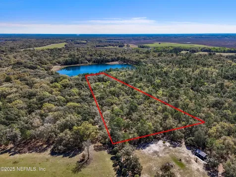 171 Bass Road Hawthorne FL 32640