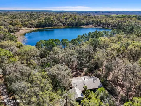 171 Bass Road Hawthorne FL 32640