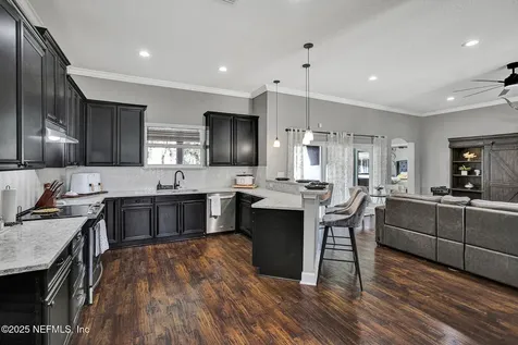 8103 Sierra Oaks Boulevard Jacksonville FL 32219