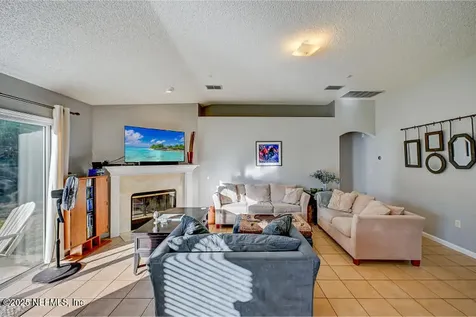 10019 Rosewood Glen Lane Jacksonville FL 32219