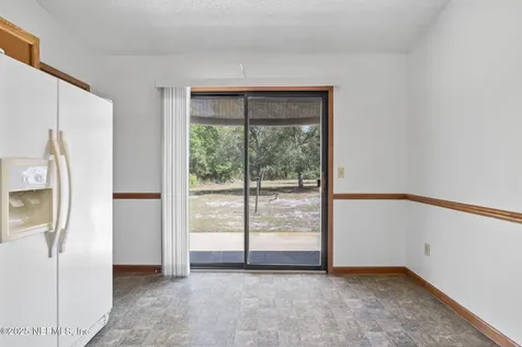 70 N Dolphin Avenue Middleburg FL 32068