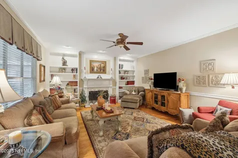 11882 Clearwater Oaks Drive W Jacksonville FL 32223