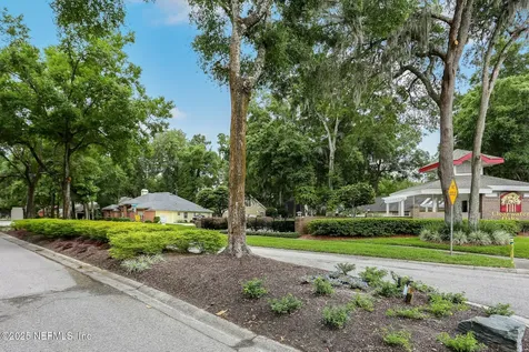 11882 Clearwater Oaks Drive W Jacksonville FL 32223