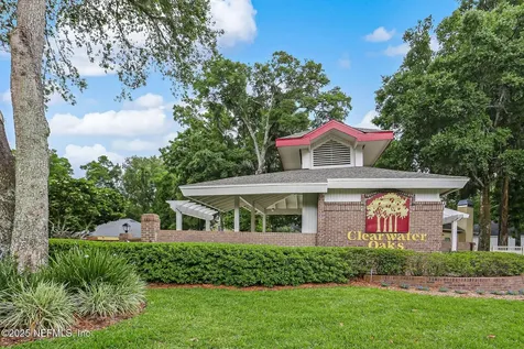 11882 Clearwater Oaks Drive W Jacksonville FL 32223
