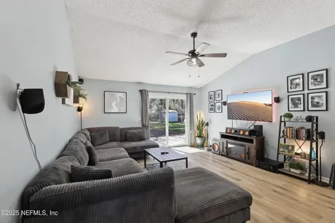 8516 Mayall Drive Jacksonville FL 32220