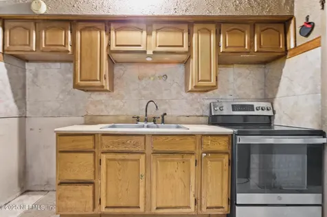 5840 Begonia Road Jacksonville FL 32209