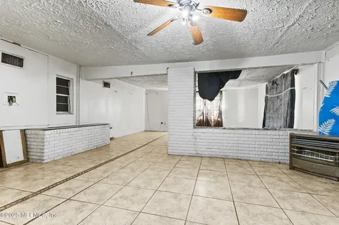5840 Begonia Road Jacksonville FL 32209
