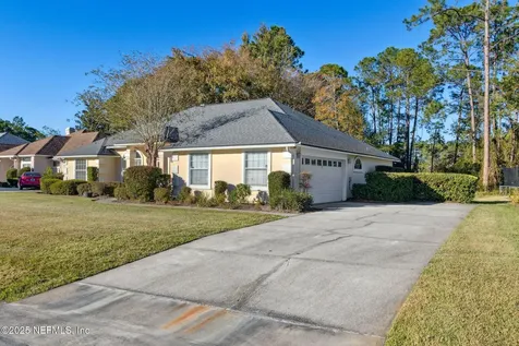 1720 Muirfield Drive Green Cove Springs FL 32043