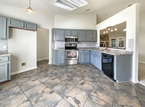 8048 Swamp Flower Drive Jacksonville FL 32244