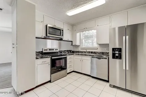 9136 Warwickshire Road Jacksonville FL 32257