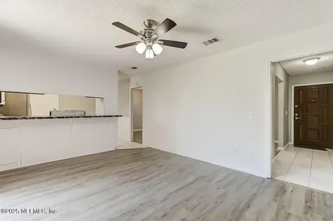9136 Warwickshire Road Jacksonville FL 32257