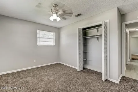 9136 Warwickshire Road Jacksonville FL 32257