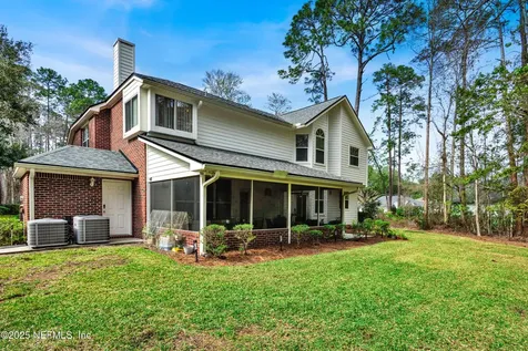 8729 Autumn Green Drive Jacksonville FL 32256