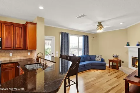 8729 Autumn Green Drive Jacksonville FL 32256