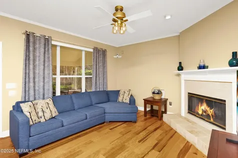 8729 Autumn Green Drive Jacksonville FL 32256