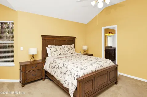 8729 Autumn Green Drive Jacksonville FL 32256