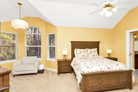 8729 Autumn Green Drive Jacksonville FL 32256