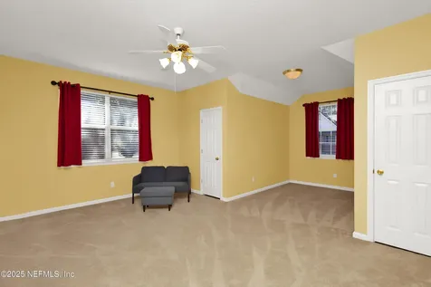 8729 Autumn Green Drive Jacksonville FL 32256