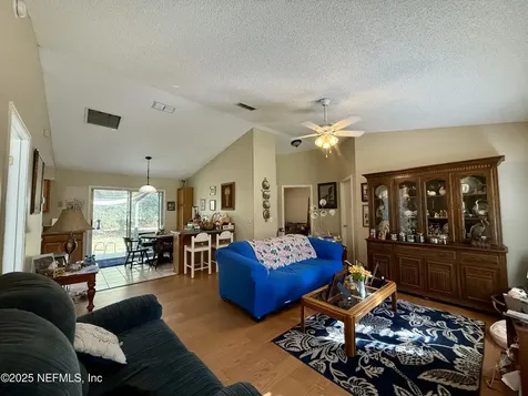 24 Azalea Avenue Middleburg FL 32068