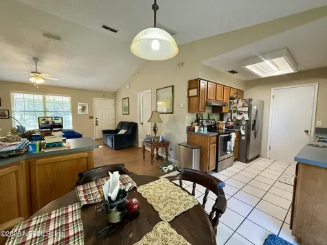 24 Azalea Avenue Middleburg FL 32068