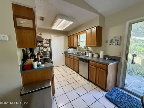 24 Azalea Avenue Middleburg FL 32068
