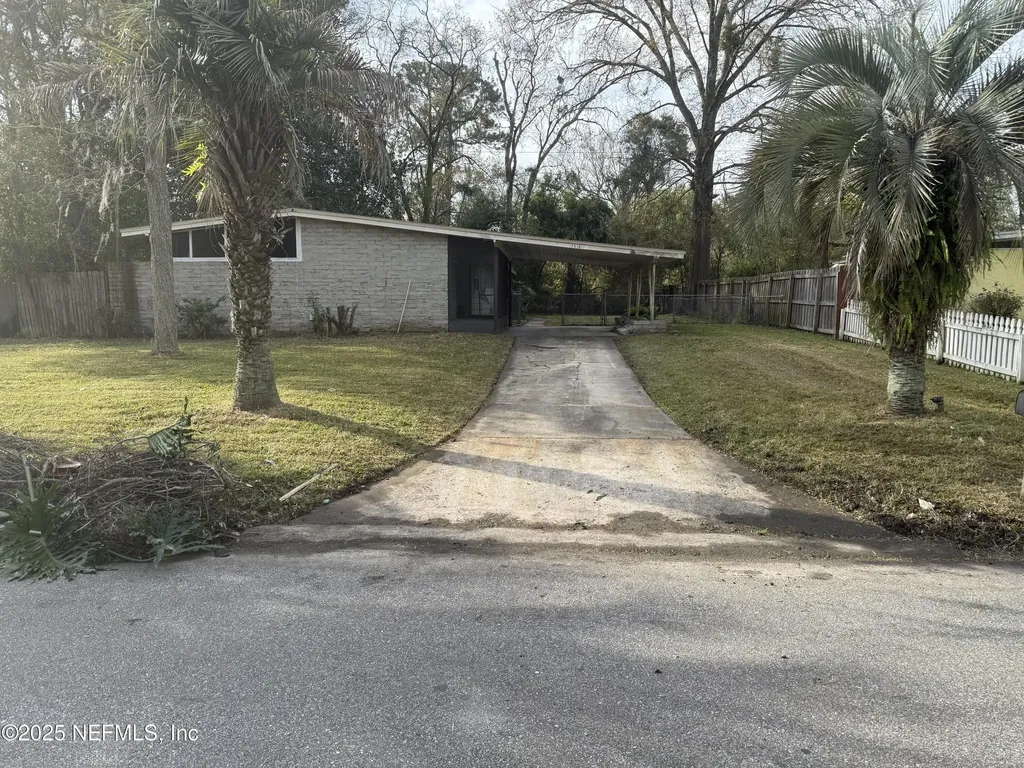 7018 Arques Road Jacksonville FL 32205