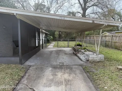 7018 Arques Road Jacksonville FL 32205