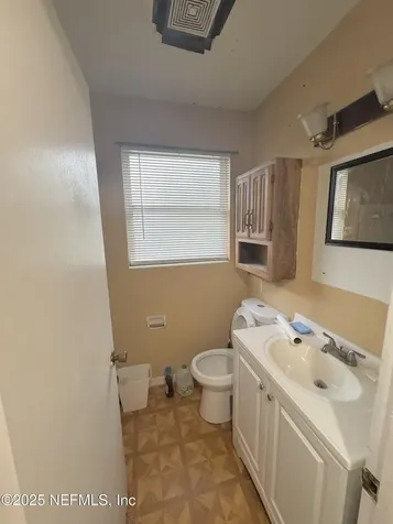 7018 Arques Road Jacksonville FL 32205