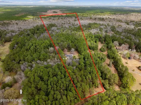 11901 Sunowa Springs Trail Bryceville FL 32009