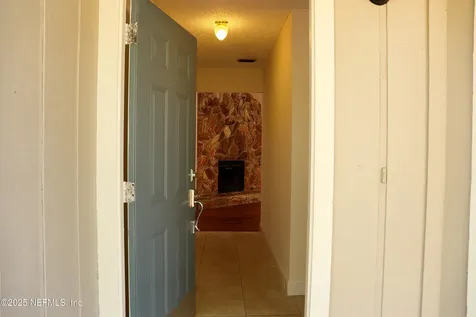 8147 Cayuga Trail E Jacksonville FL 32244