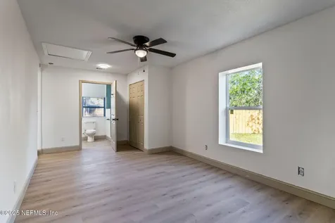 5181 Admiral Drive Jacksonville FL 32244
