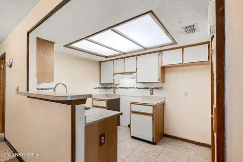 8331 Century Point Drive N Jacksonville FL 32216