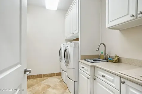 1204 Jean Court Jacksonville FL 32207