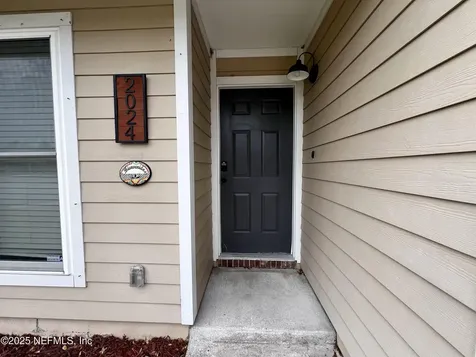 2024 Oak Water Drive Jacksonville FL 32225