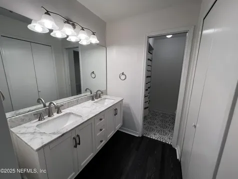 2024 Oak Water Drive Jacksonville FL 32225