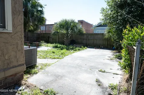 216 W 12th Street Jacksonville FL 32206