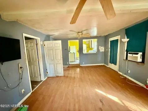 4468 Englewood Avenue Jacksonville FL 32207