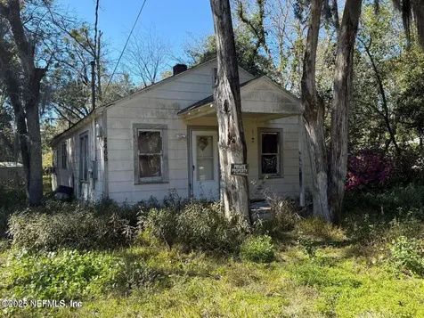 4468 Englewood Avenue Jacksonville FL 32207