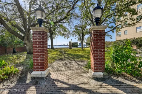 1520 Le Baron Avenue Jacksonville FL 32207