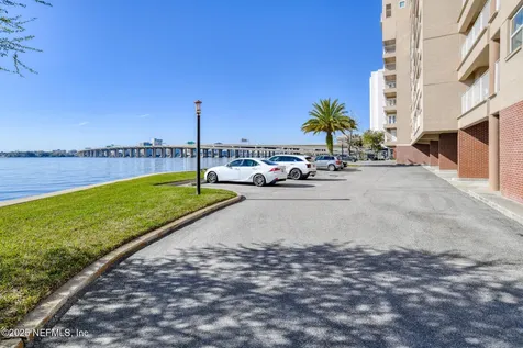 1520 Le Baron Avenue Jacksonville FL 32207
