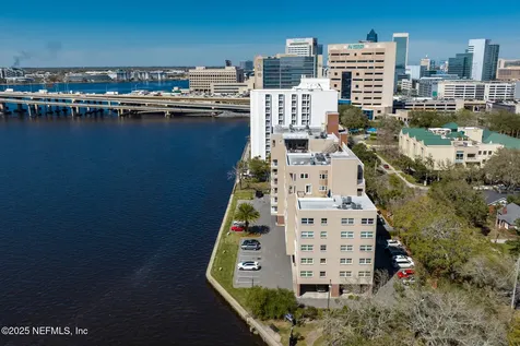 1520 Le Baron Avenue Jacksonville FL 32207