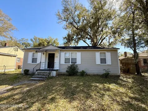1138 Saratoga Boulevard Jacksonville FL 32208