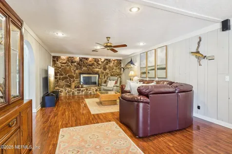 1797 Oak Grove Drive S Green Cove Springs FL 32043