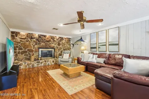 1797 Oak Grove Drive S Green Cove Springs FL 32043