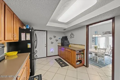 7060 Holiday Hill Court Jacksonville FL 32216