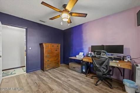 7060 Holiday Hill Court Jacksonville FL 32216